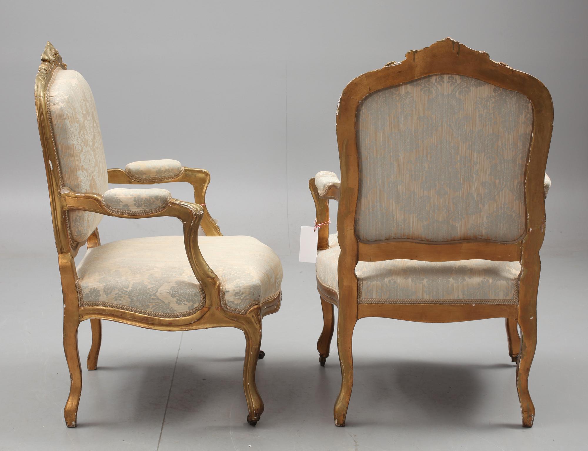 KARMSTOLAR, ett par, Louis XV-stil, 1800-talets slut.