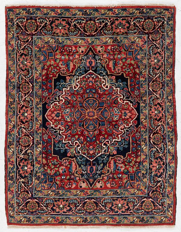 A semi-antique Sharabian rug, c. 128 x 100 cm.