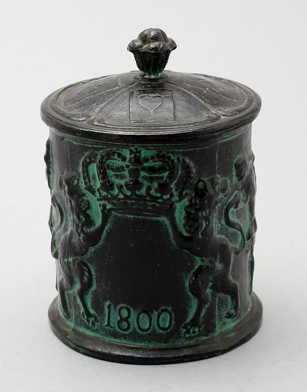 TOBAKSBURK, gjutjärn, 1900-tal.