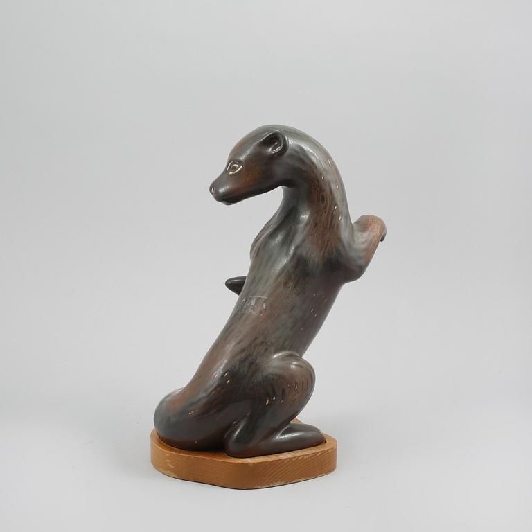 FIGURIN, stengods, Gunnar Nylund, Rörstrand, 1900-talets andra hälft.