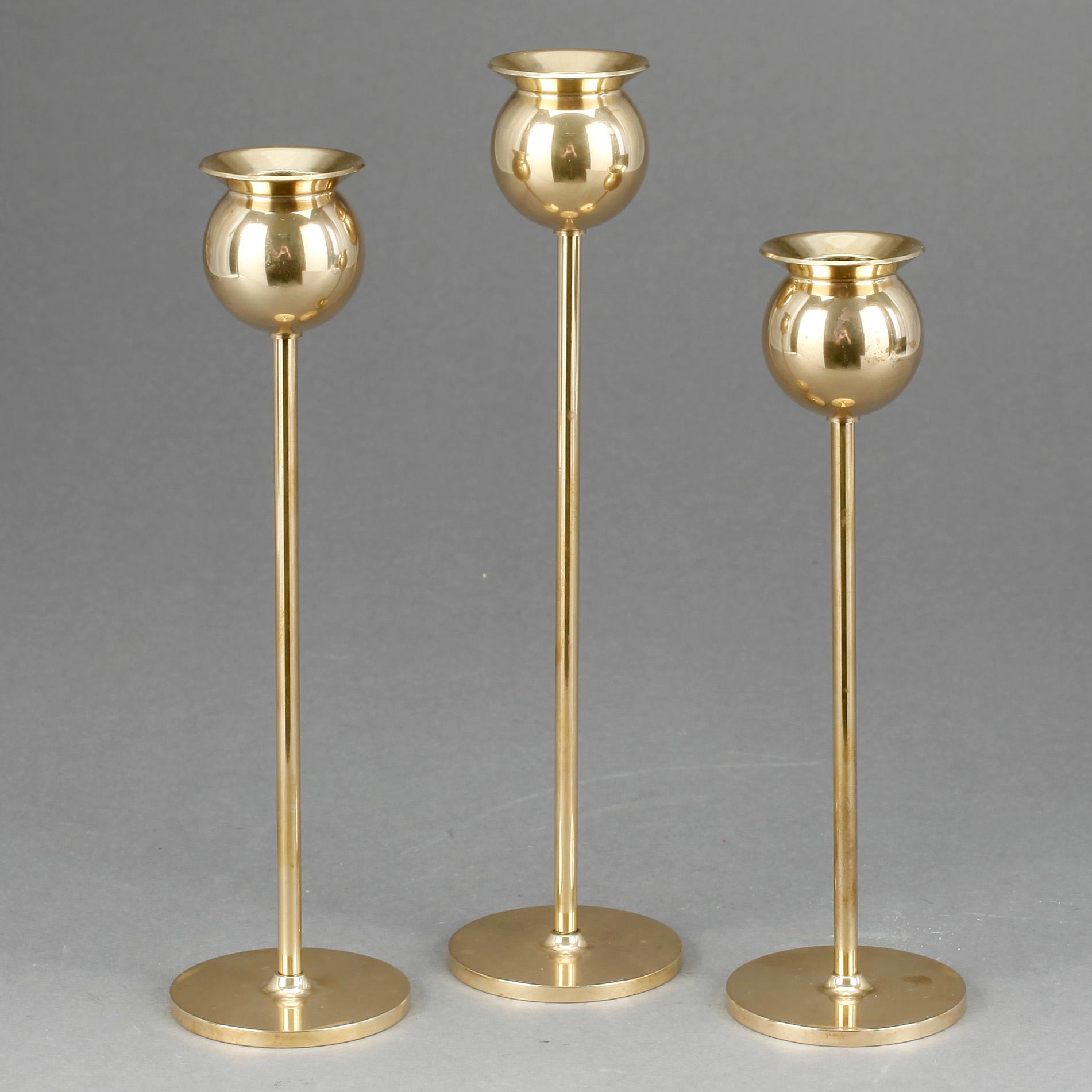 LJUSSTAKAR, 3 st, mässing, "Tulpan", Pierre Forsell, Skultuna, 1900-talets andra hälft.