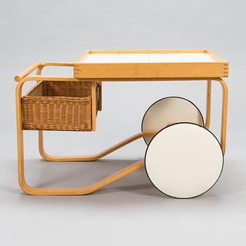 Alvar Aalto, tarjoiluvaunu, malli 900, Artek, 1900-luvun loppu.