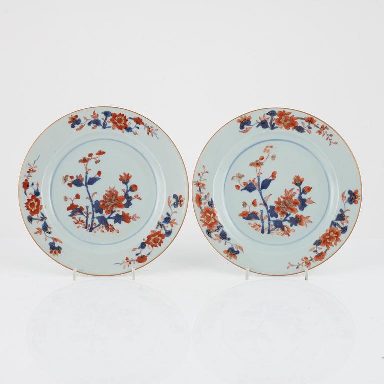 A set of seven imari dishes, Qing dynasty, 18th Century.