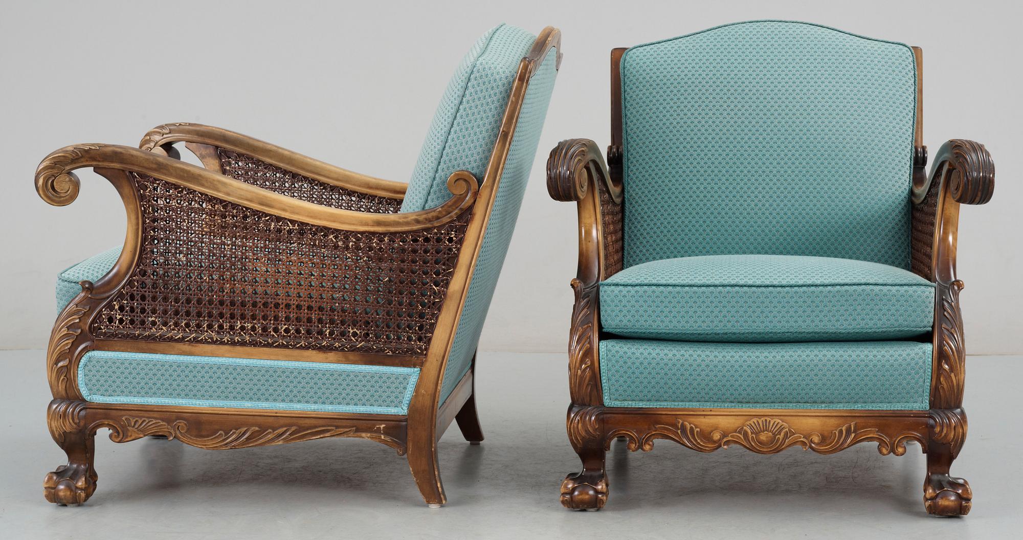 FÅTÖLJER, ett par, Chippendale-stil, 1900-tal.
