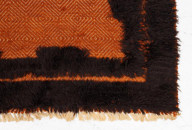 Matta, slätväv ryarelief, ca 200 x 190 cm.