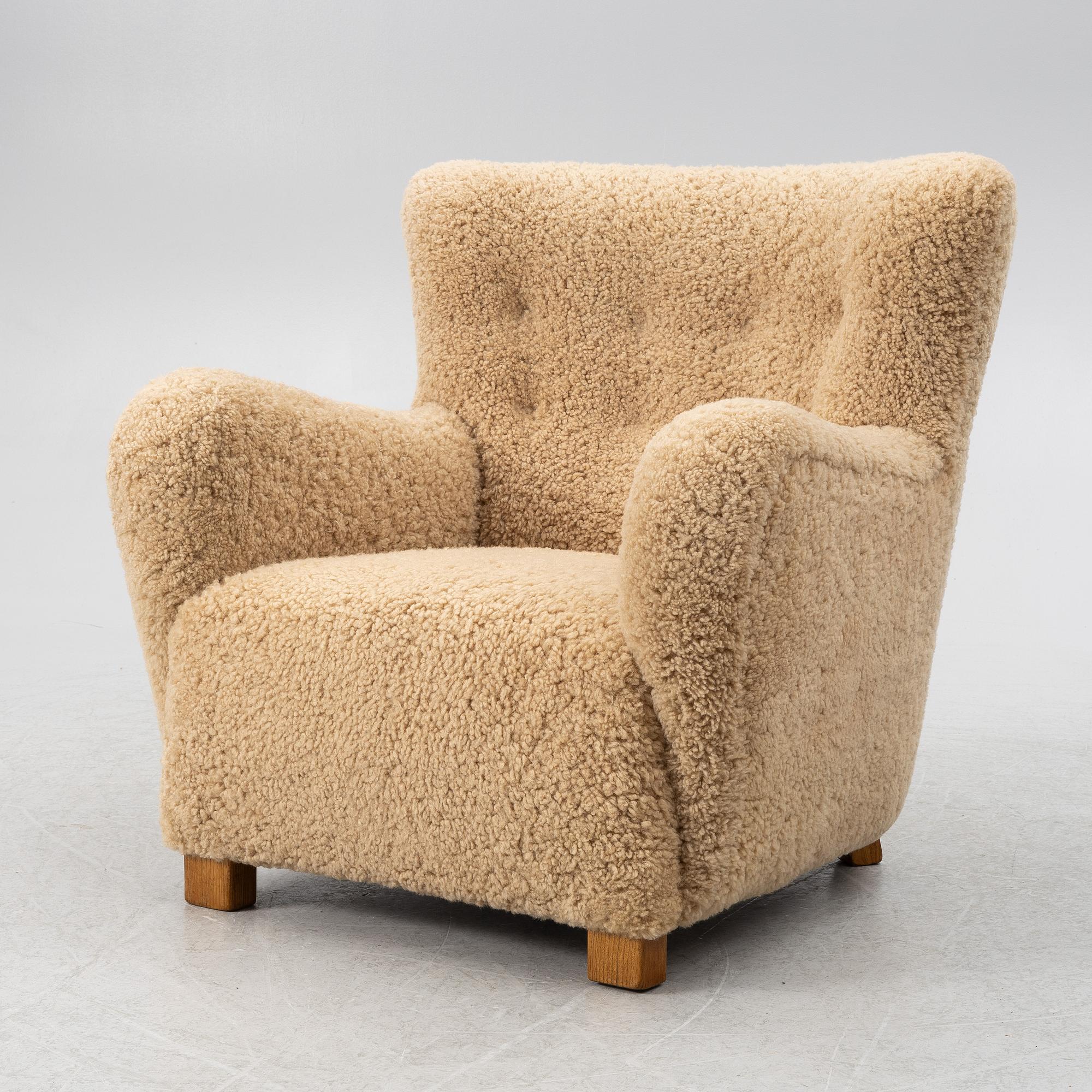 Lounge chair, Swedish Modern, first half of the 20th century.