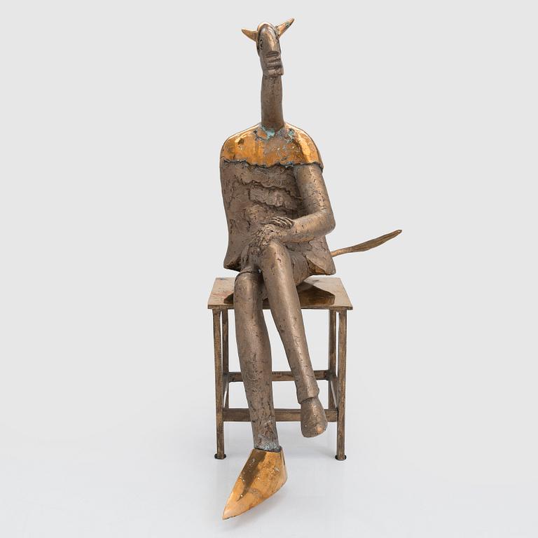 Veikko Myller, Sittande Man.