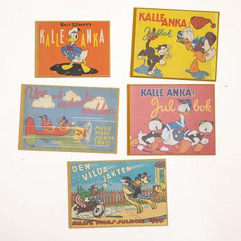 Bound books/comic books, 9 pcs, including “Kalle Anka” 1941, “Kalle Ankas Julbok” 1942 & 1946, and “Musse Piggs Julbok” 1939.