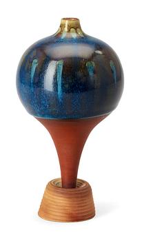689. A Wilhelm Kåge Farsta vase, 'Spirea', Gustavsberg studio 1950's.