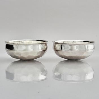 Bengt Liljedahl, a pair of sterling silver bowls, Stockholm, Sweden 1966.