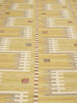 Marianne Richter, A CARPET, "Gula havet", flat weave, ca 527 x 288,5 cm, signed AB MMF MR.