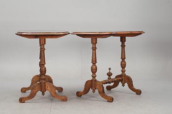 SALONGSBORD, ett par. Nyrenässans, sekelskiftet 1900.