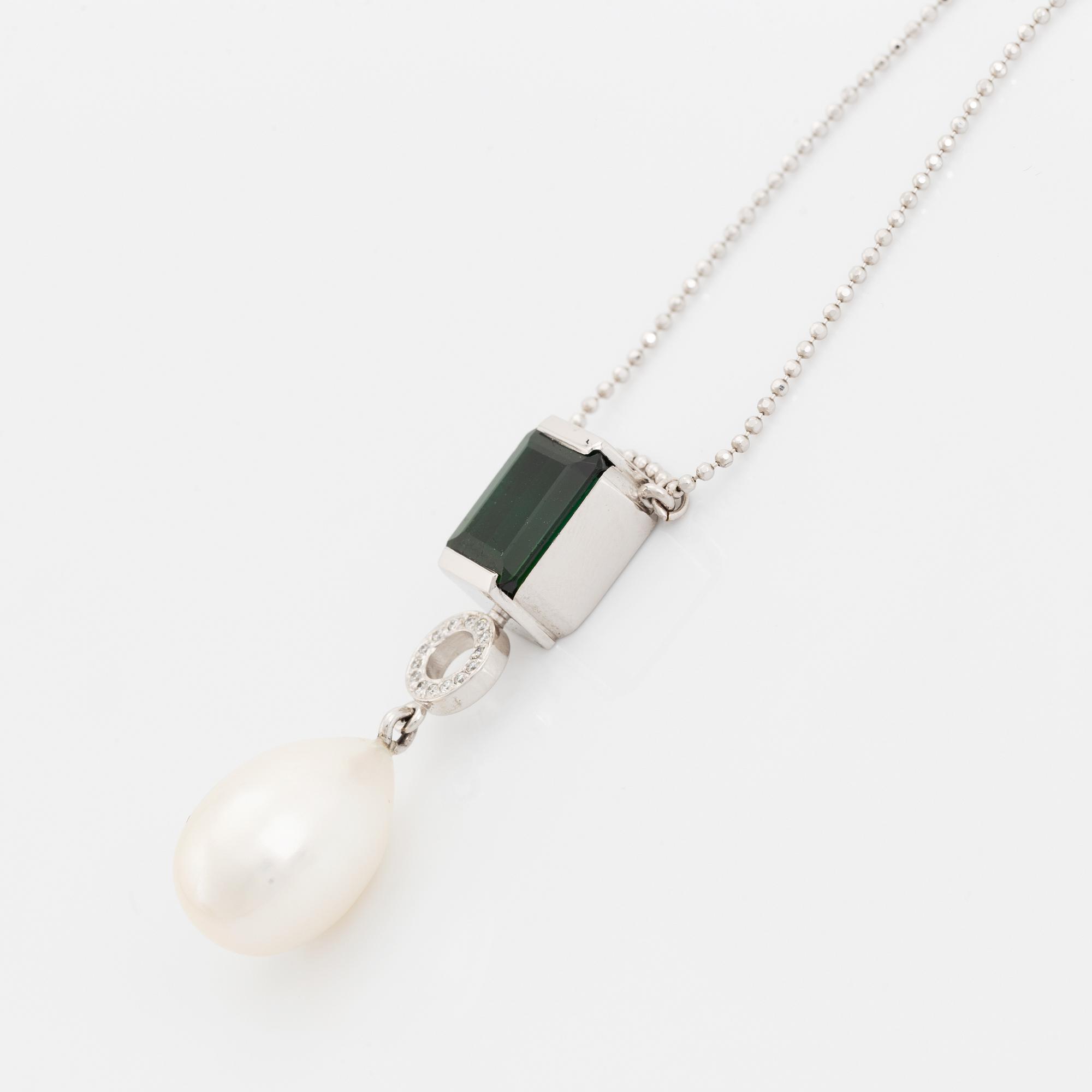 Efva Attling, Green tourmaline, brilliant cut diamond and pearl necklace.
