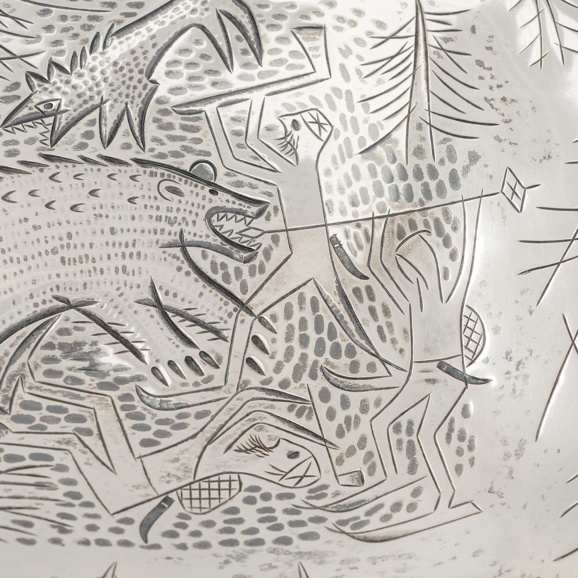 Tapio Wirkkala, A 'Bear hunting' silver dish, Tillander, Helsinki 1953.