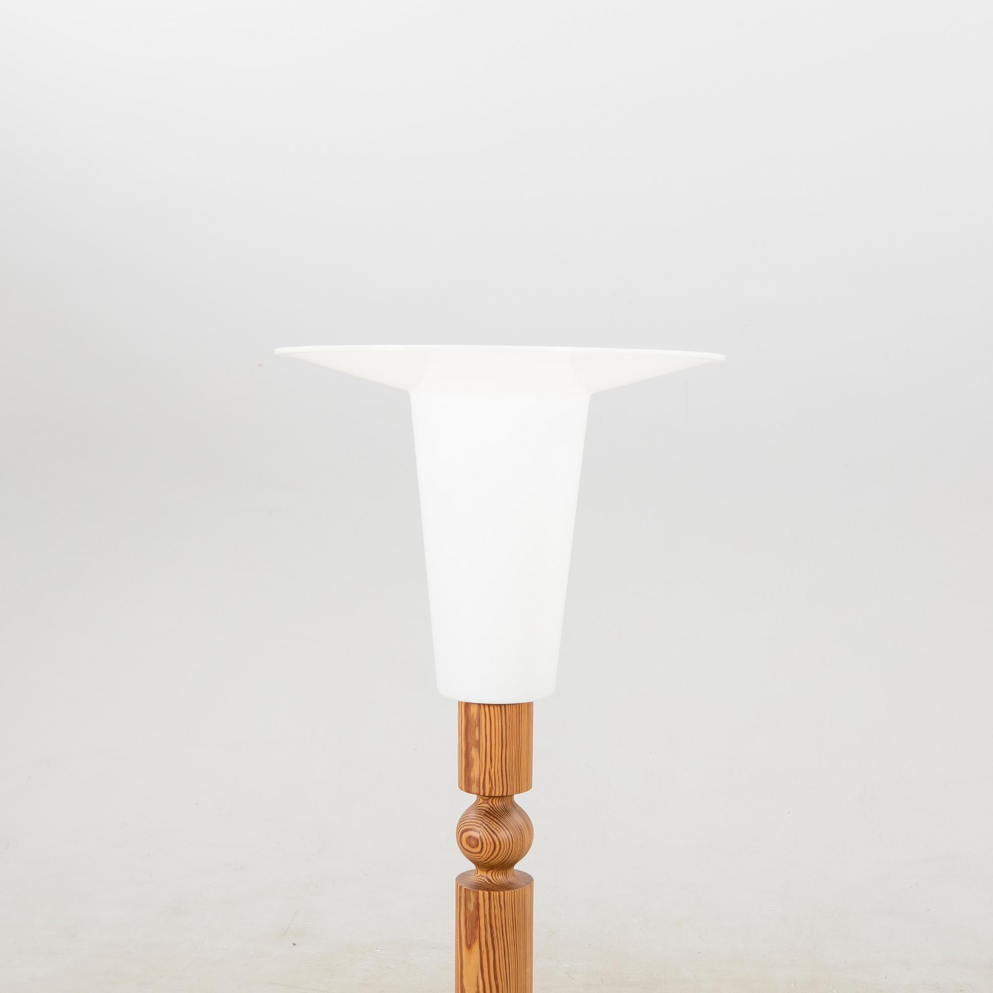 Uno & Östen Kristiansson, floor lamp, Luxus, 1970s.