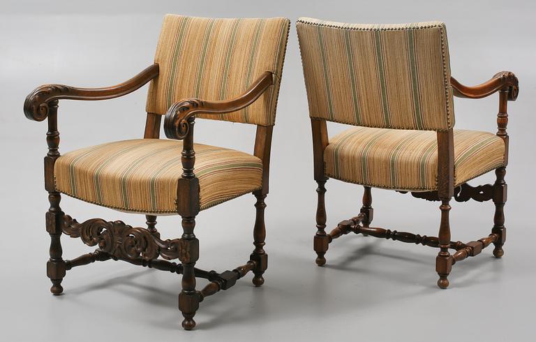 KARMSTOLAR, ett par, barockstil, omkring 1900-talets mitt.