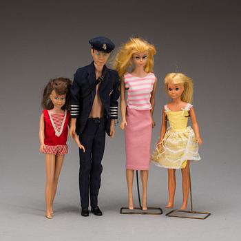 BARBIEDOCKOR, 4 st med TILLBEHÖR, Mattel, 1950/60-tal.