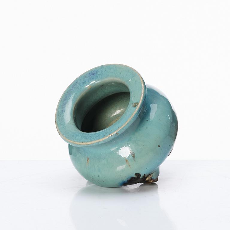 A small jun glazed tripod censer, Song dynasty (960-1279).