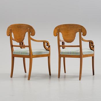 KARMSTOLAR, ett par, Karl Johan-stil, 1900-talets första hälft.