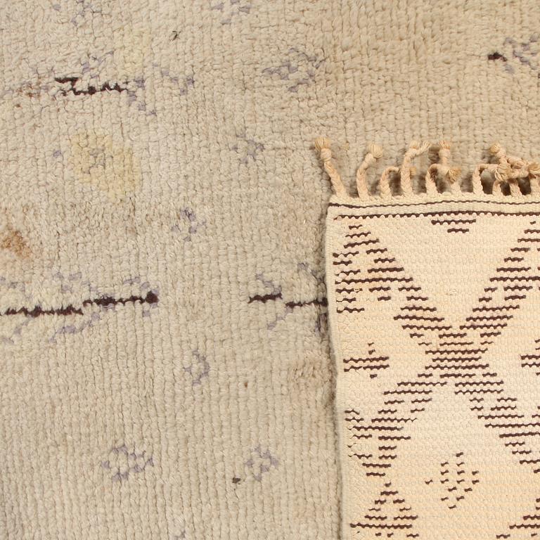 MATTA, flossa, 300 x 198 cm, omkring 1900-talets mitt.