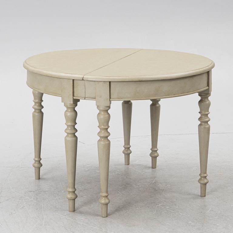 Dining table, 19th century.