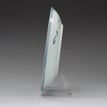 A large blue and white dish, Qing dynasty Qianlong (1736-95).