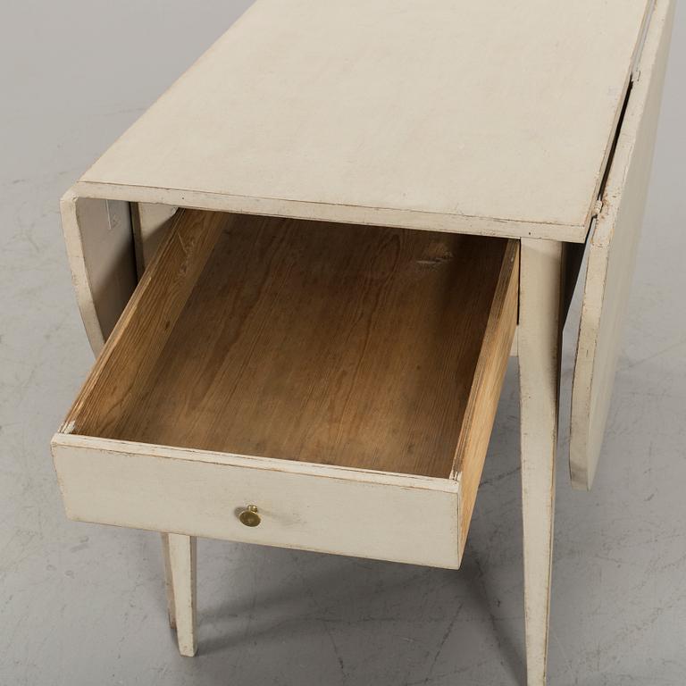 A swedish 19th century table.