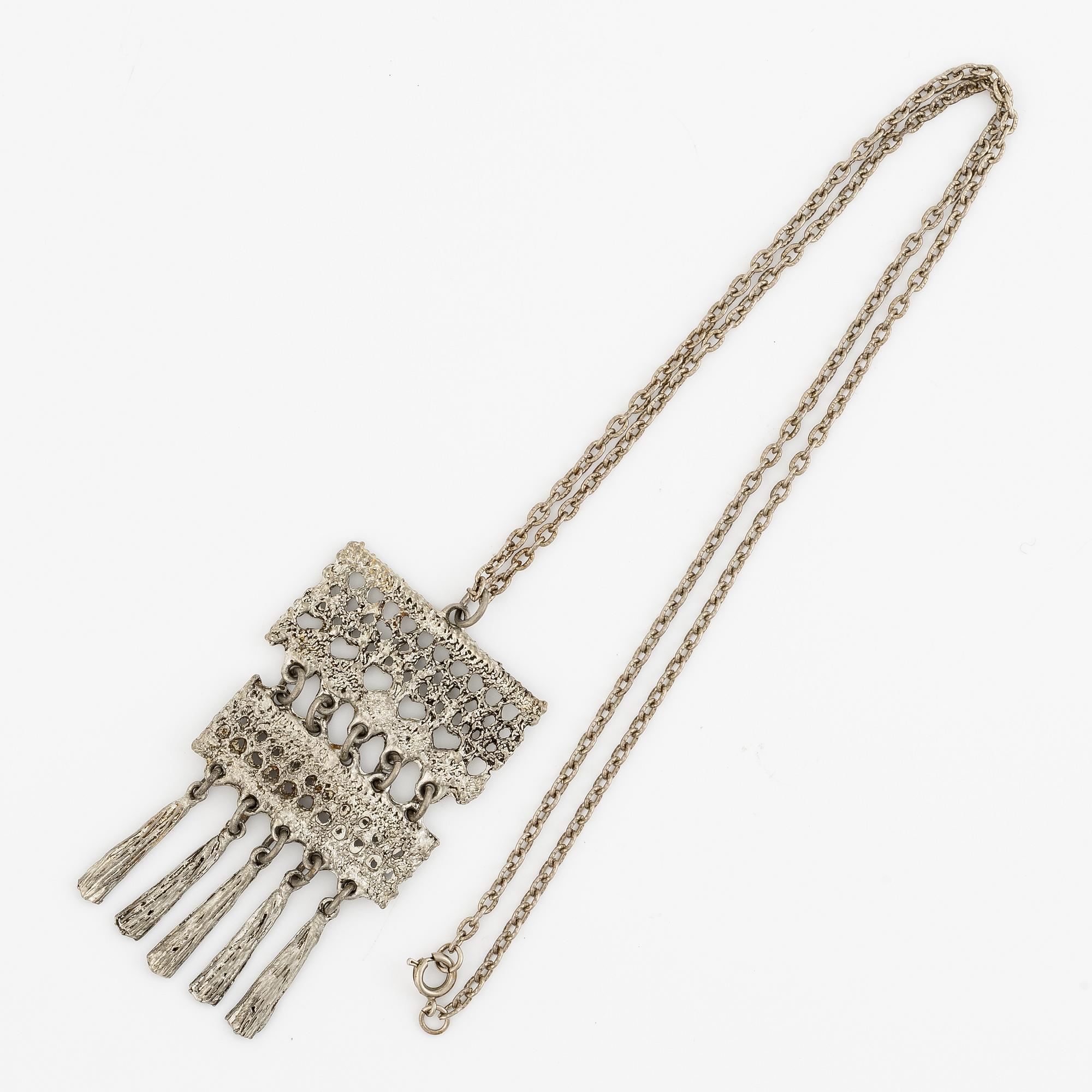 Necklace, tin.
