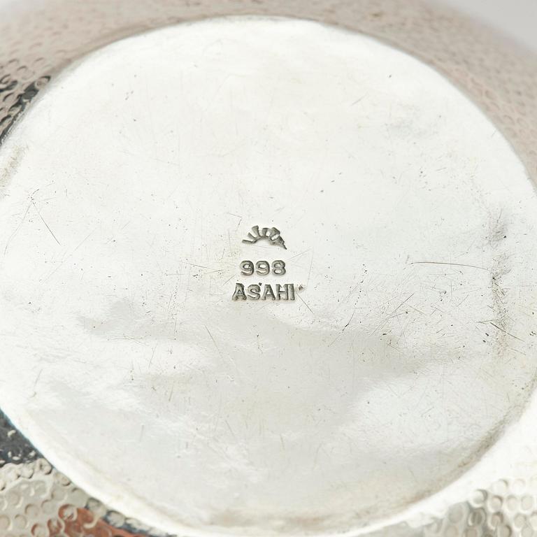 A Japanese five-piece silver garniture, Asahi, early 20th century.