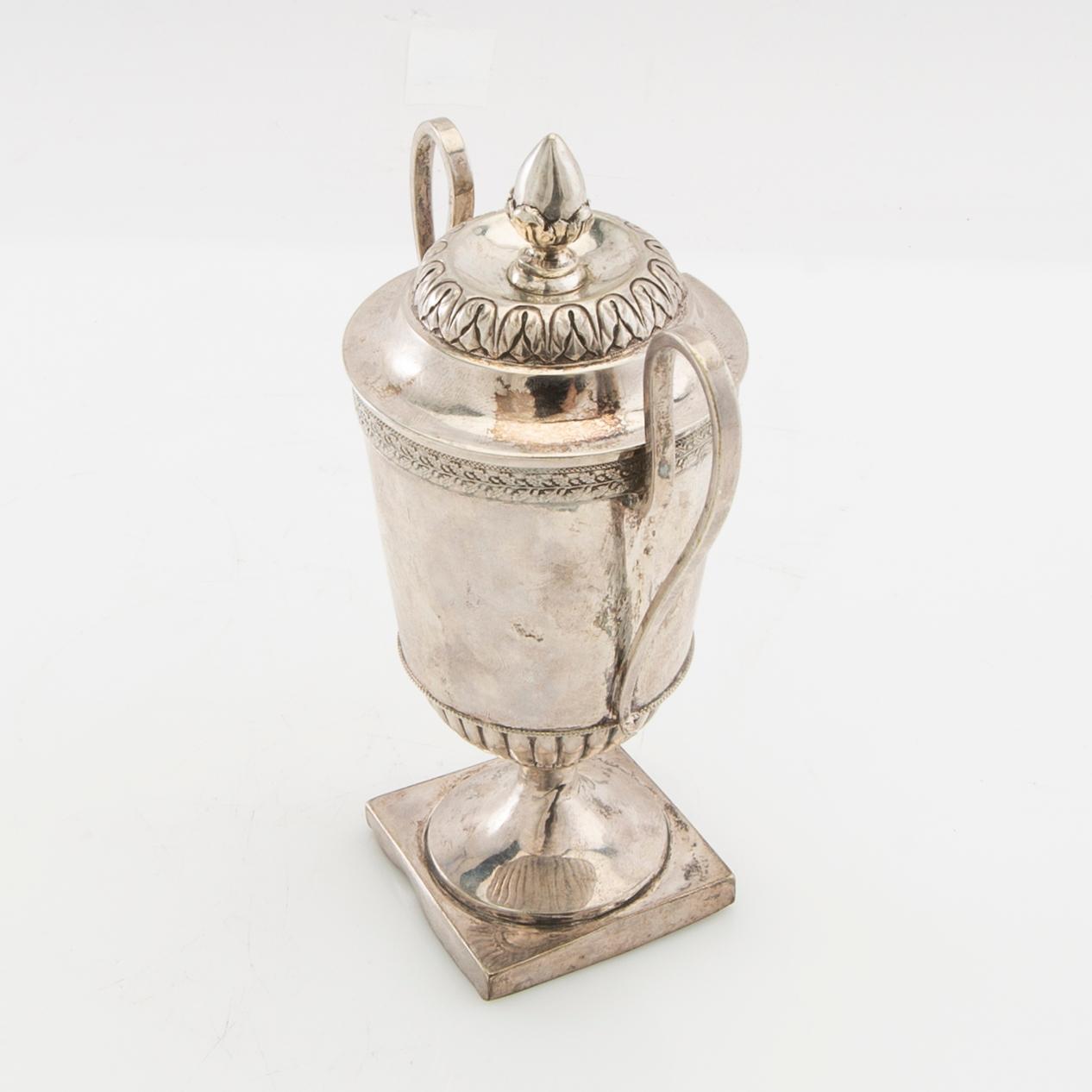 Senapskanna silver troligen England/Irland tidigt 1800-tal.