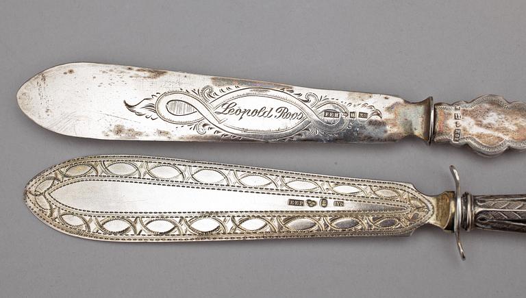 PARTI SILVER, 8 delar, olika tillverkare, bla JE Skreij, 1800-1900-tal. Totalvikt ca 550 gram.