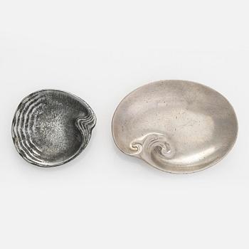 Paavo Tynell, two 1920/1930s pewter bowls for Taito.