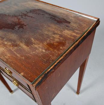 DAMARBETSBORD, gustaviansk stil, 1900-talets andra hälft.
