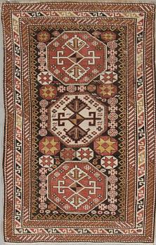 MATTA, semiantik, Kaukasien, Shirvan sannolikt. Ca 192 x 113 cm.