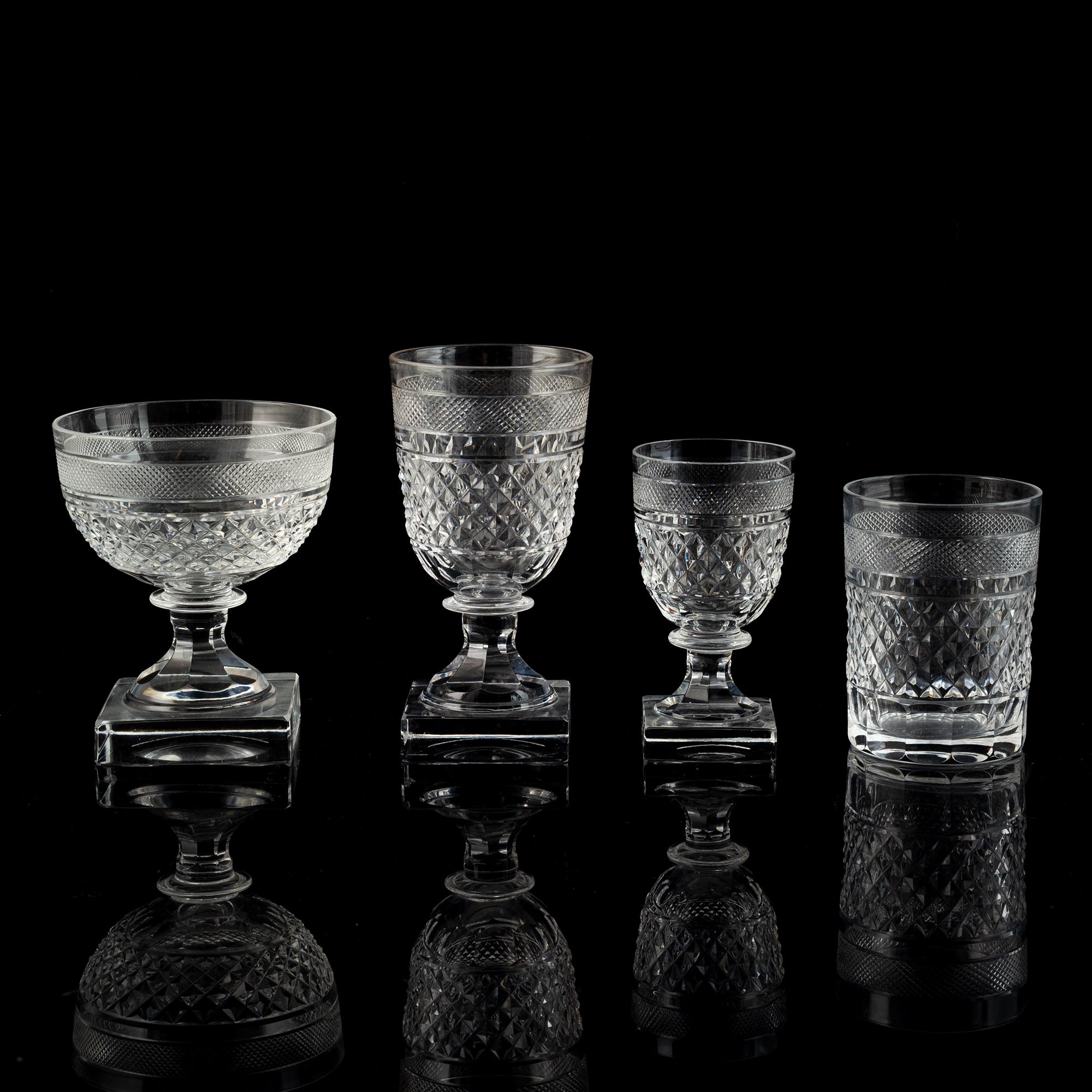 Elis Bergh, glasservis, 45 delar, "Kent", Kosta Boda, 1900-talets andra hälft.