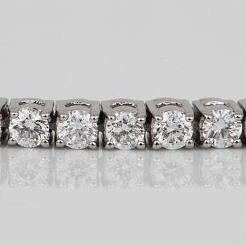 A circa 1.80 ct brilliant-cut diamond line bracelet.