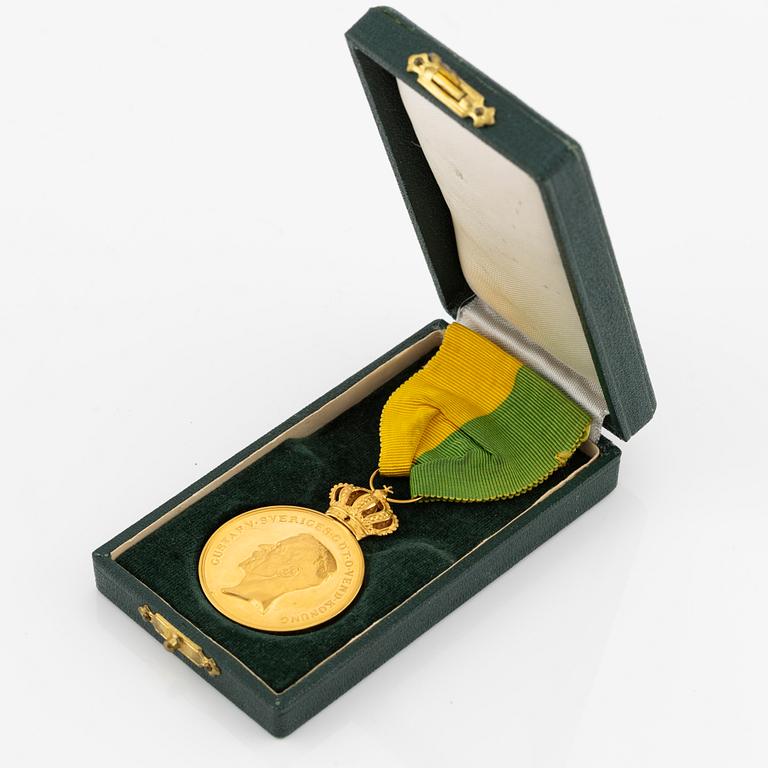 Medalj, 18K guld, Kungliga Patriotiska Sällskapet 1951.