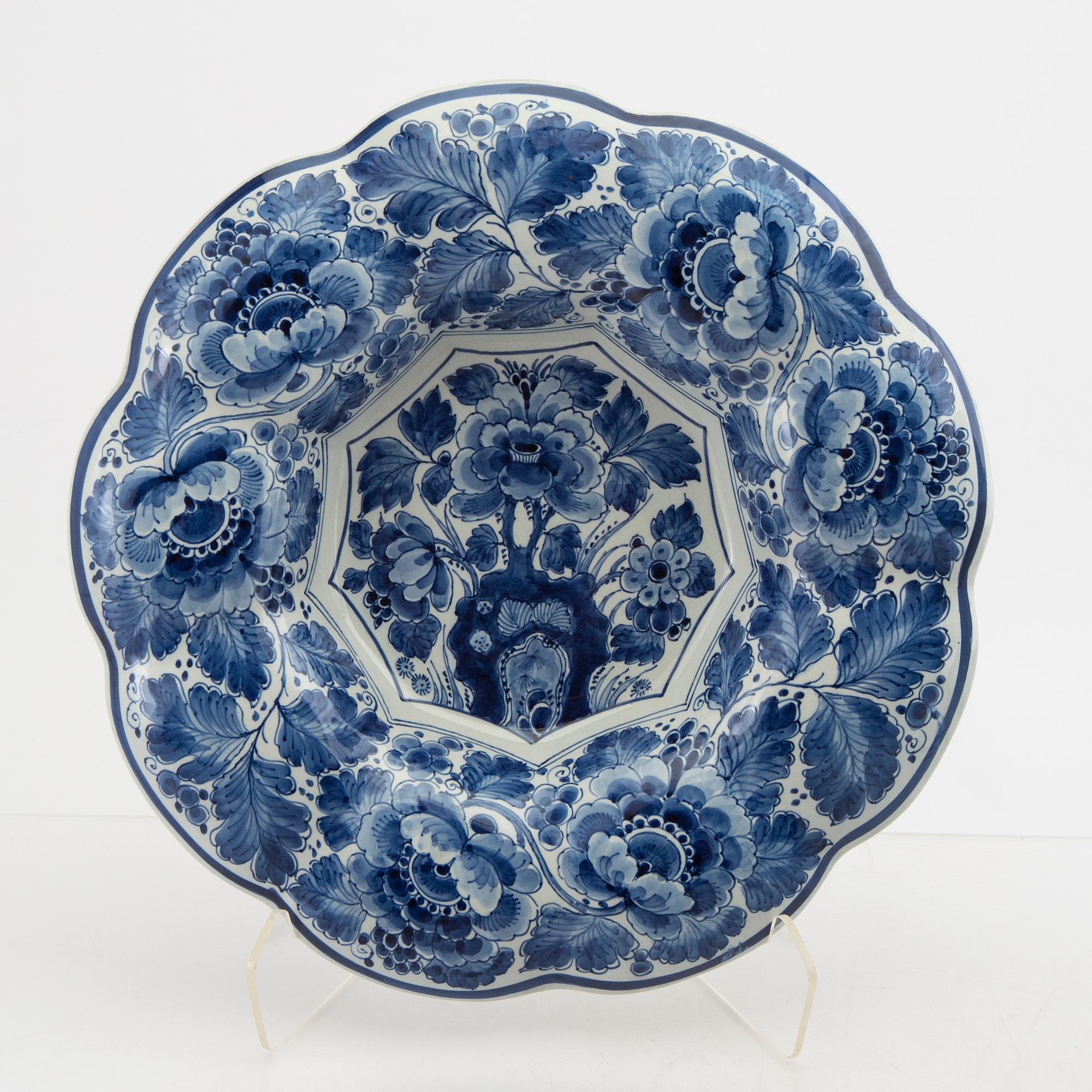 Dish and jug with lid Delft mid-20th century faience.