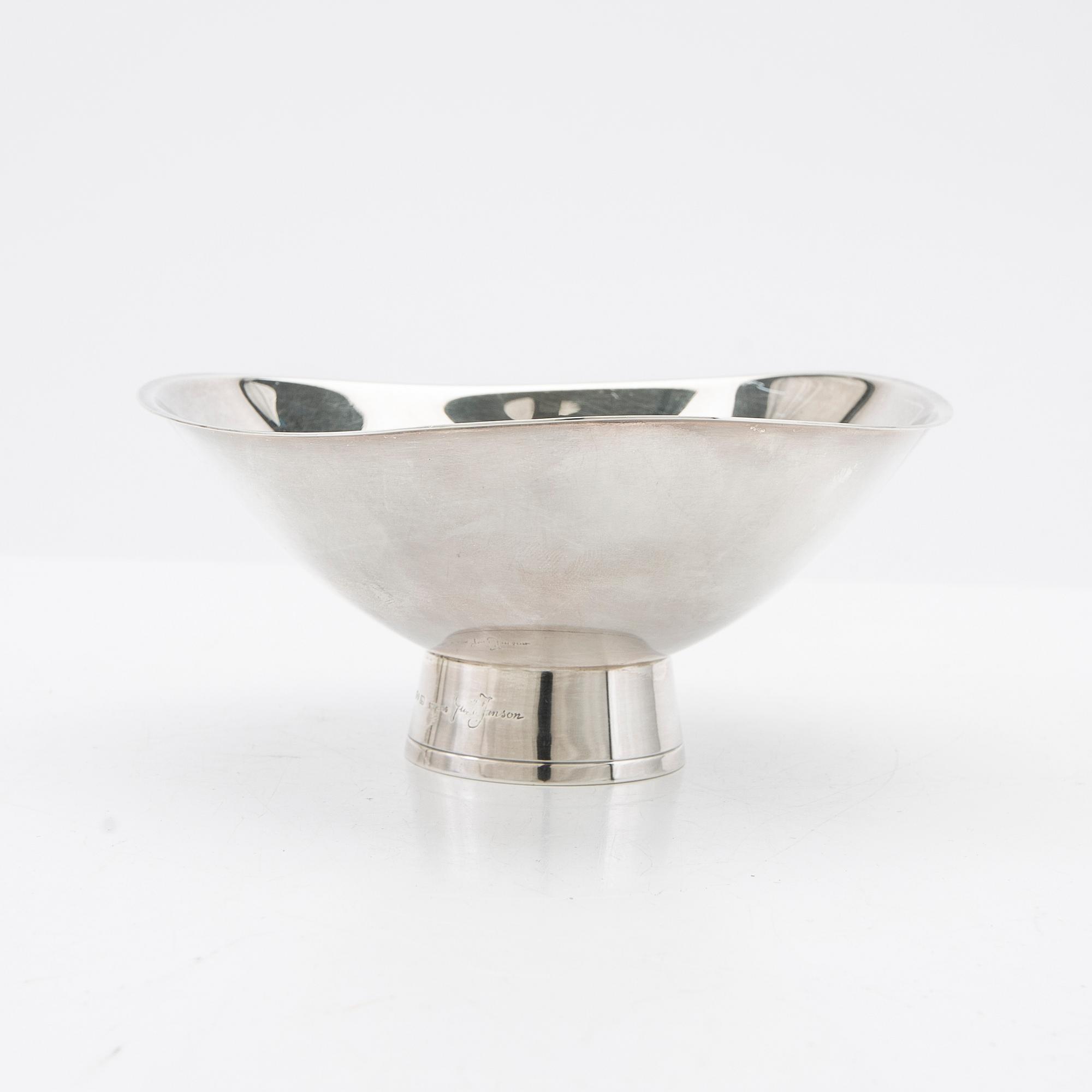 Gustaf Jansson, bowl, silver, C. G. Hallberg, Stockholm, 1959.