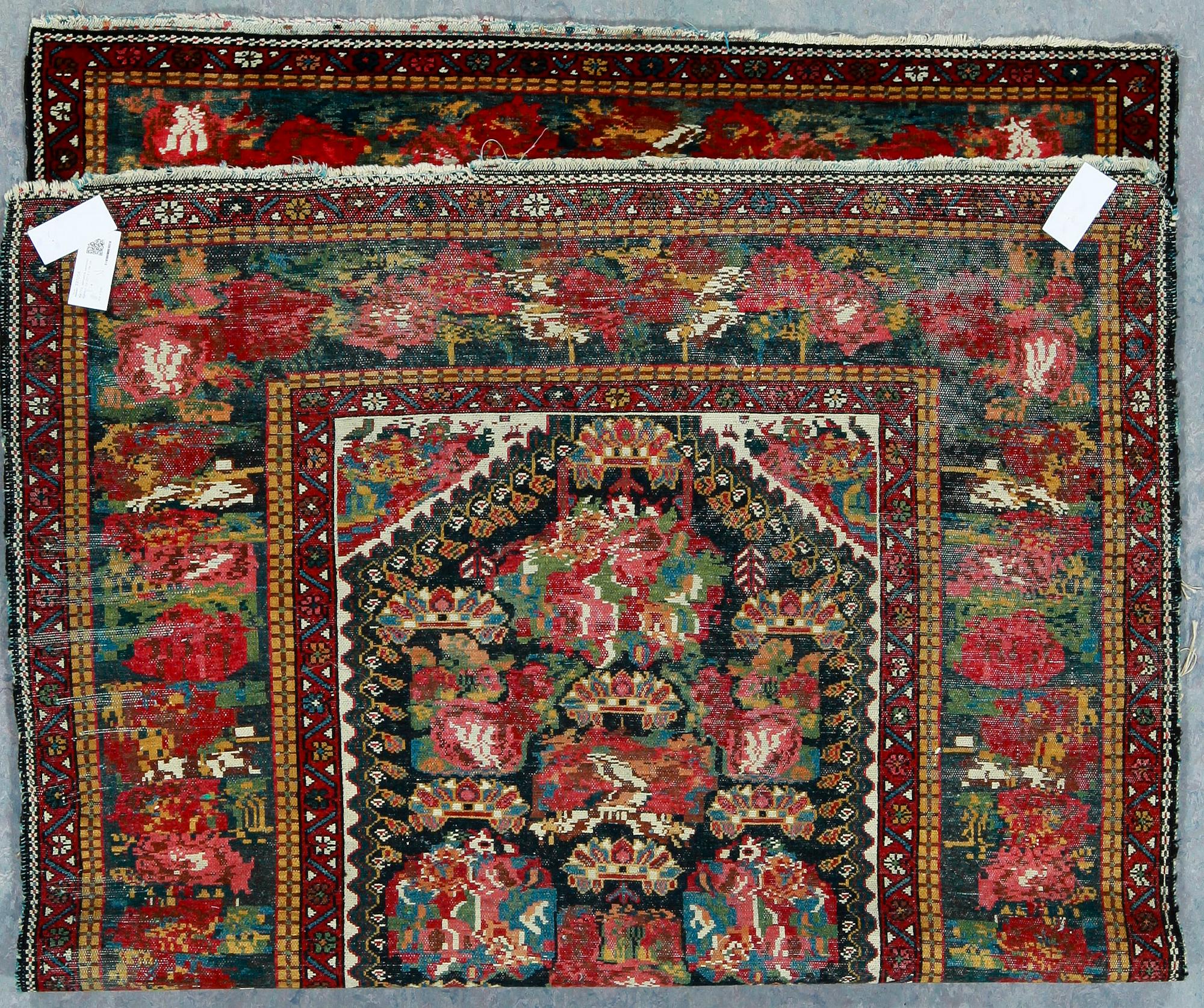 MATTA, semiantik sannolikt Kurdisk. Ca 207,5 x 136 cm.