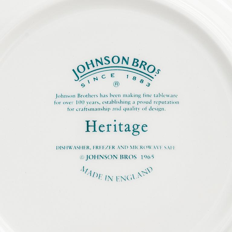 Johnson Bros, ruoka-astiasto "Heritage", 47 osaa, kivitavaraa. Englanti.