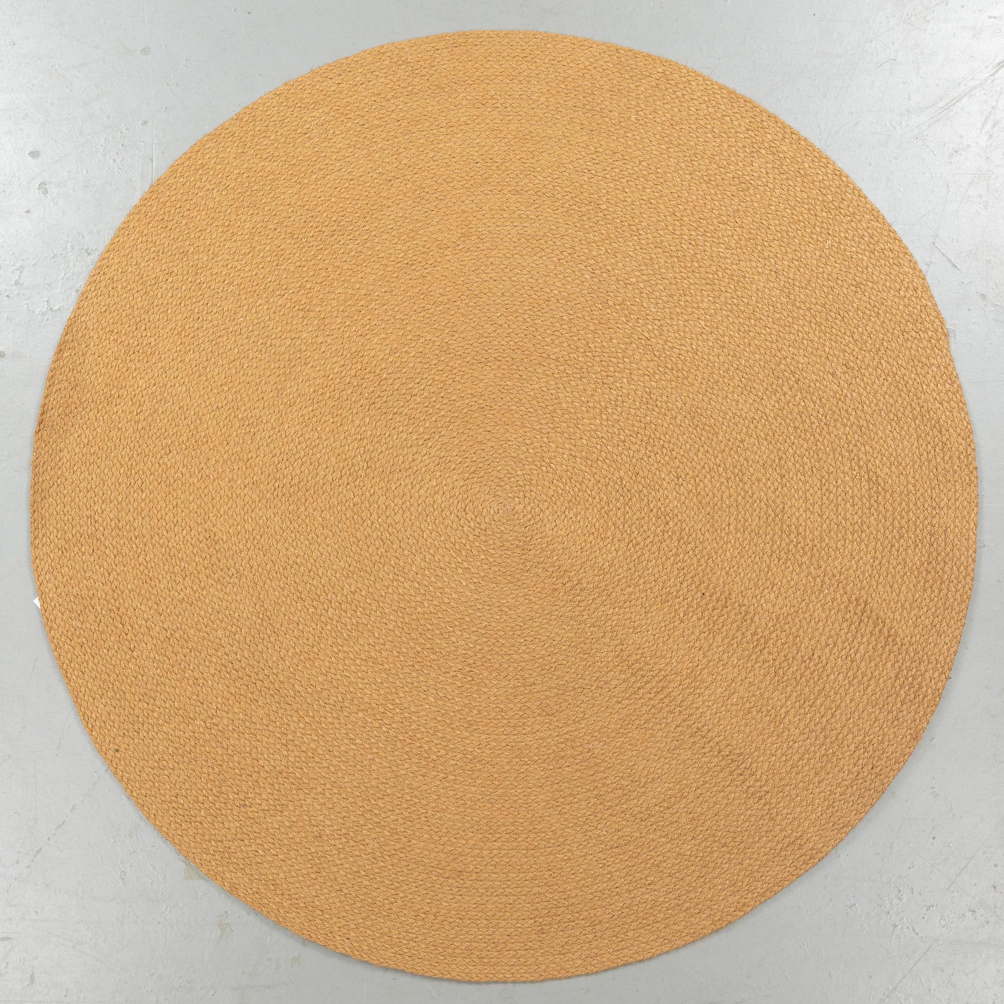 MATTO Tisca, "Rovera round", hand made, Europe, diameter 170 cm.