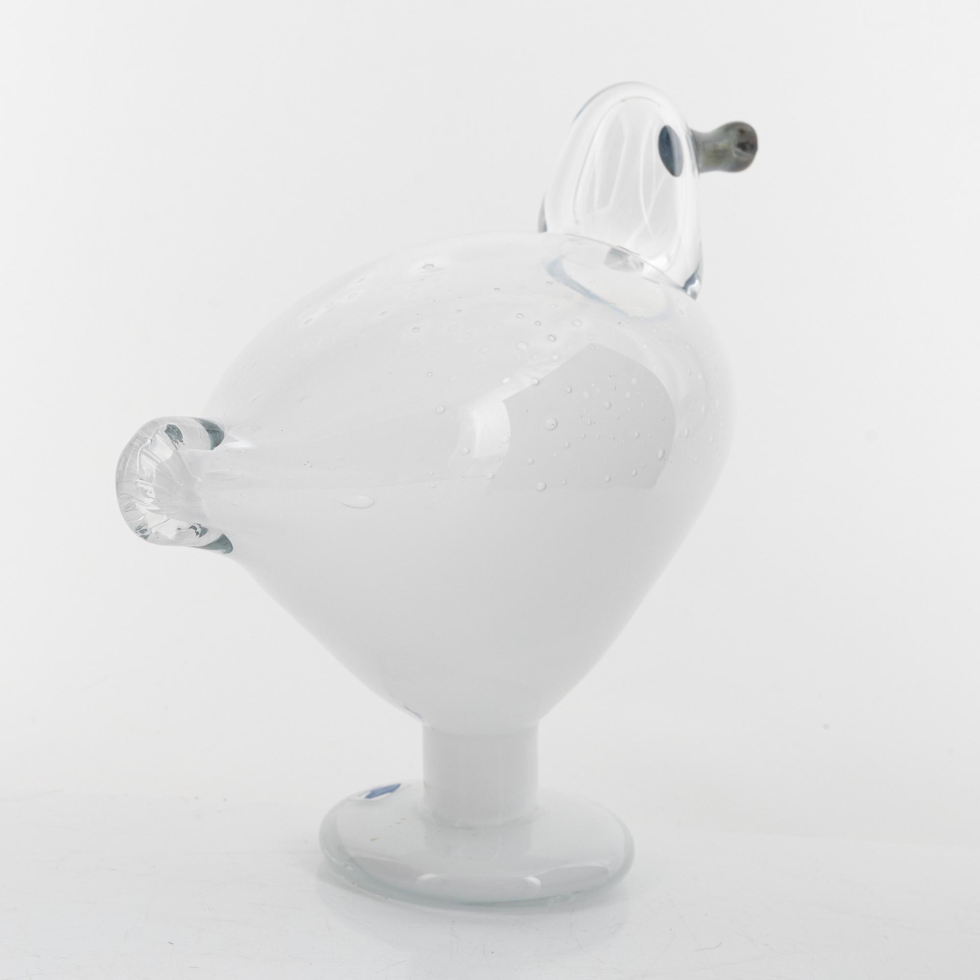 Oiva Toikka, a glass sculpture of a bird, "Kajava", Nuutajärvi Notsjö, Finland 1983-94.