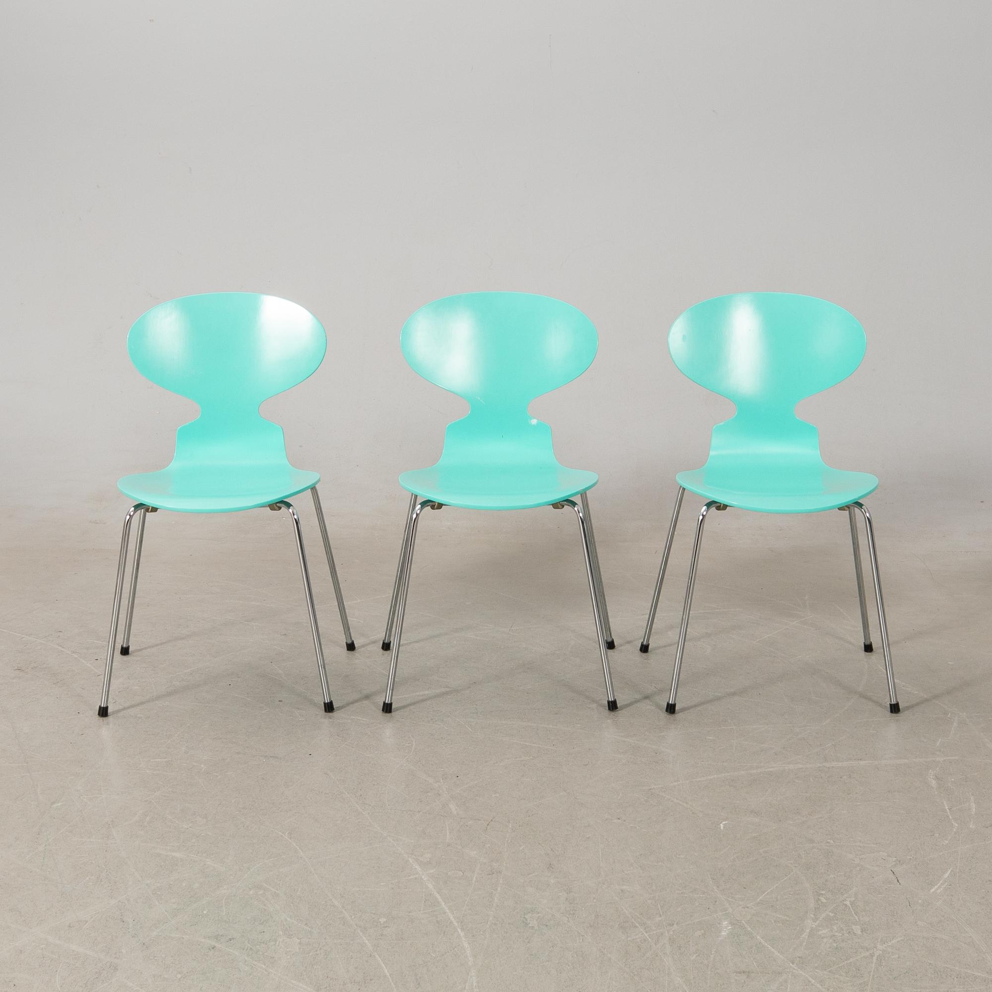 Arne Jacobsen, stolar 5 st, "Myran", Fritz Hansen, 1993.