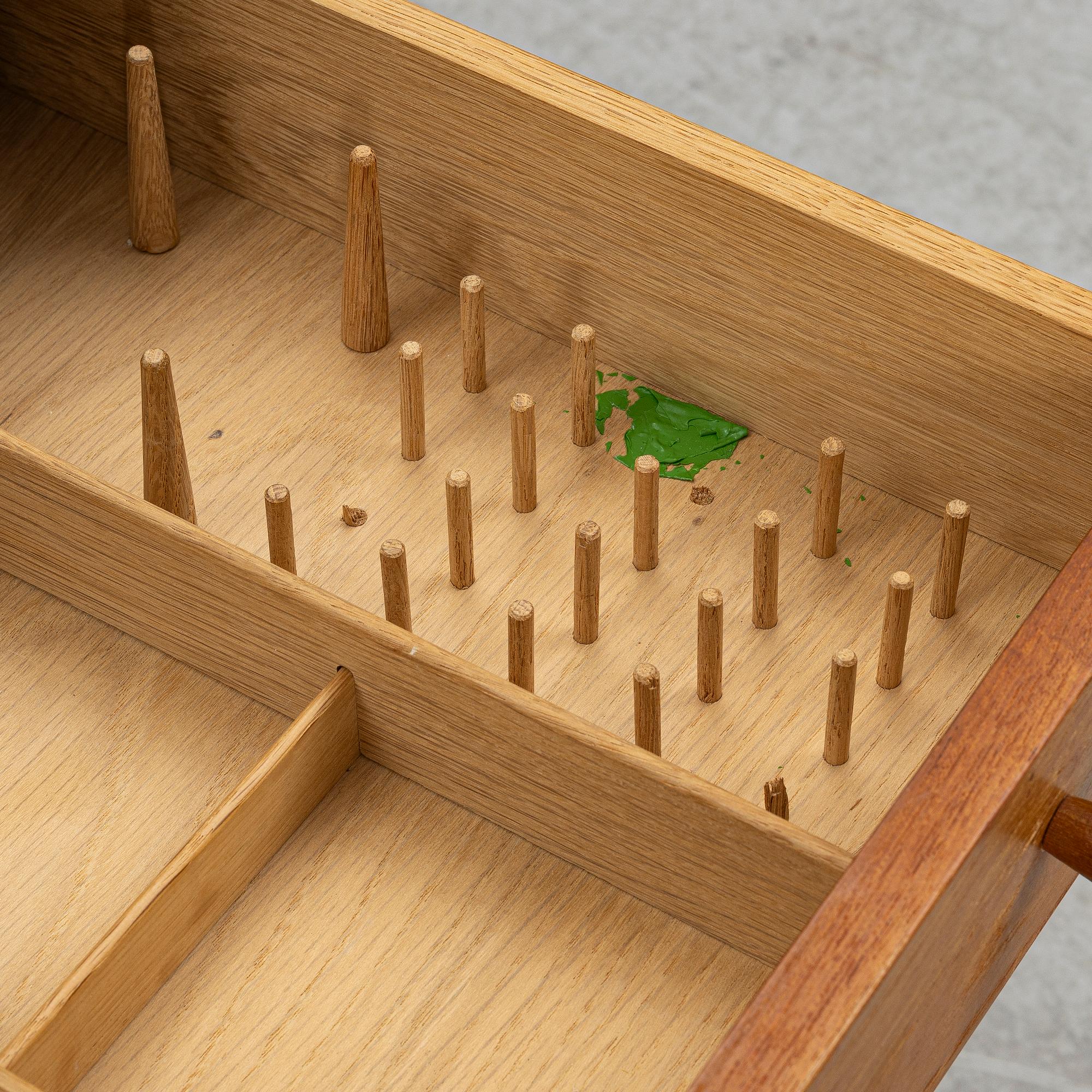 Hans J. Wegner, sewing-/side table "AT-33" Andreas Tuck Denmark.