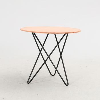 Dennis Marquat, bord, "O table" för OX Denmarq, 2022 Danmark.