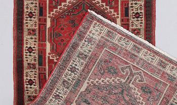 MATTA, orient, ca 345 x 102 cm.