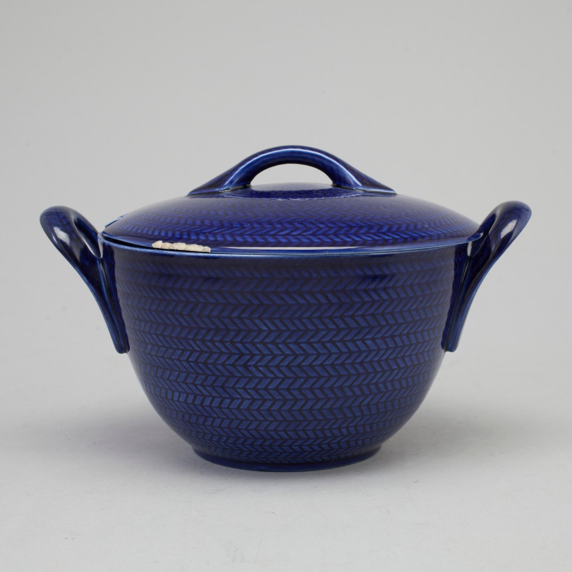 HERTHA BENGTSSON, servis, 21 delar, porslin, "Blå eld". Rörstrand.