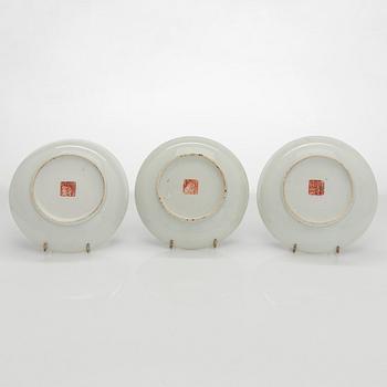 A set of three early 20th century porcelain plates, China.