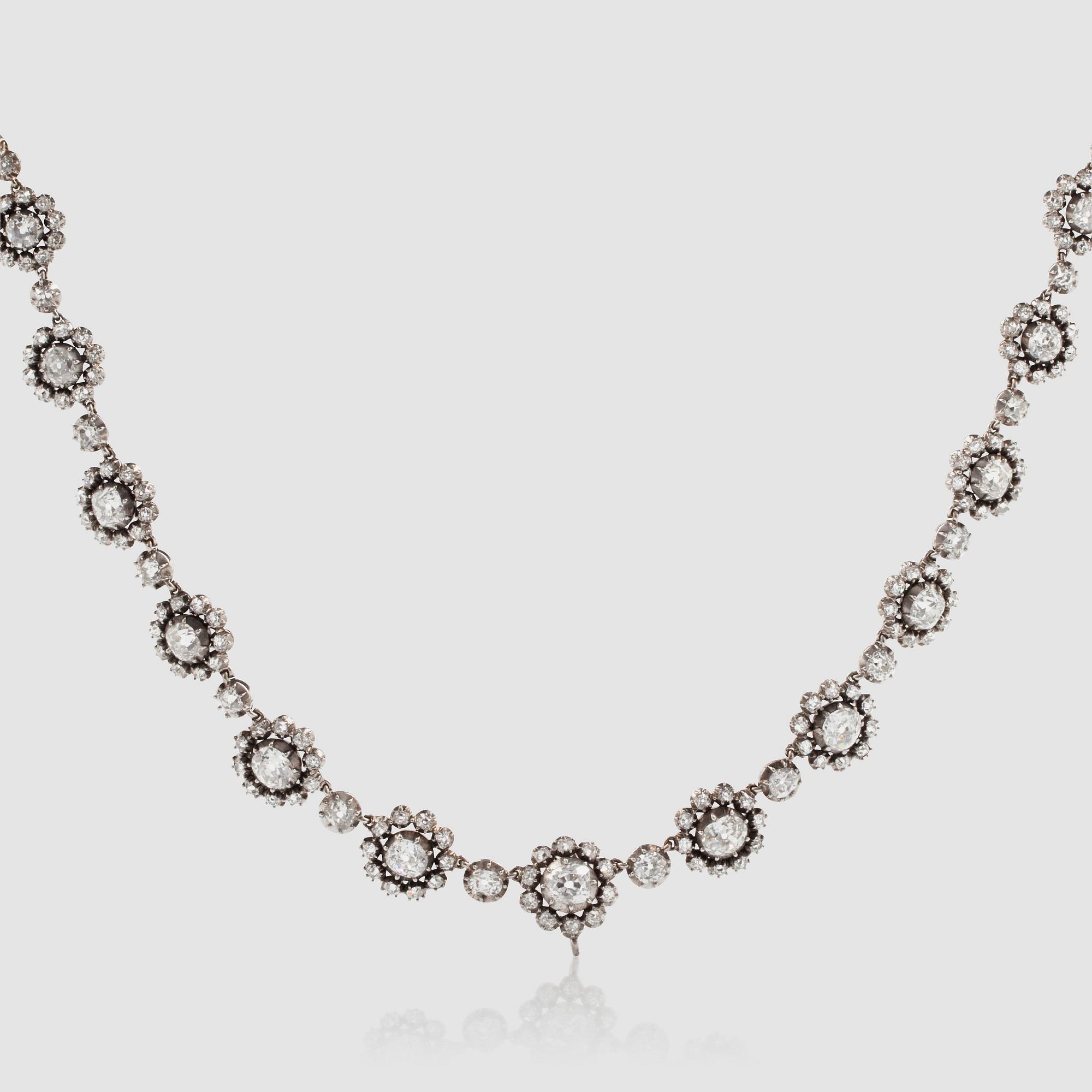 A circa 18.00 ct Victorian old-cut diamond necklace.
